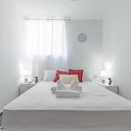 Modern Studio Near Downtown Ираклион Экстерьер фото