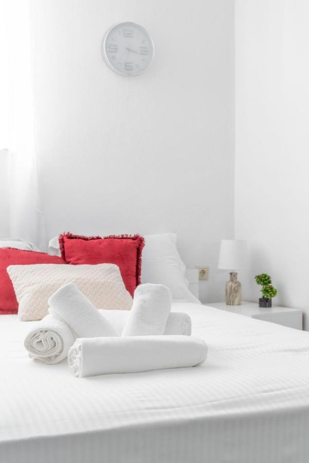 Modern Studio Near Downtown Ираклион Экстерьер фото