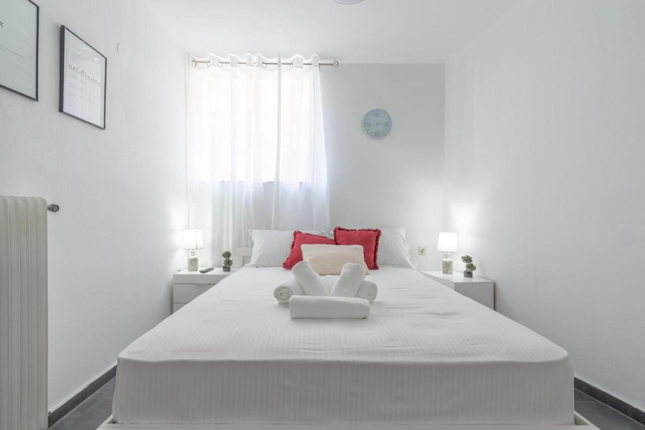 Modern Studio Near Downtown Ираклион Экстерьер фото